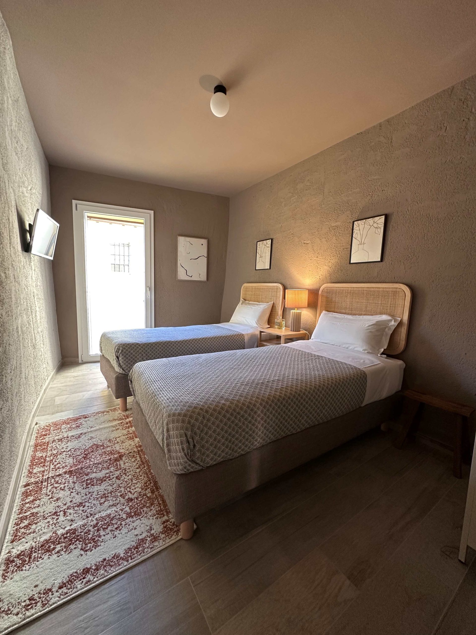 imgi_2_45912_28037 (1)